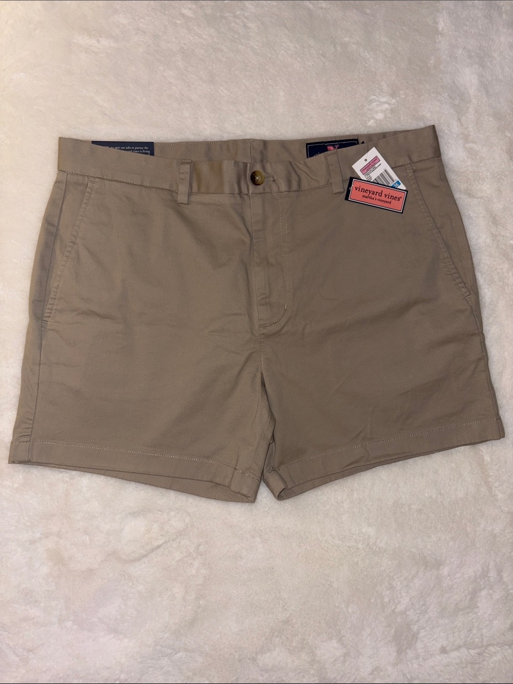 NWT Vineyard Vines 5" Men's Stretch Breaker Cotton Short color: Khaki Size 36